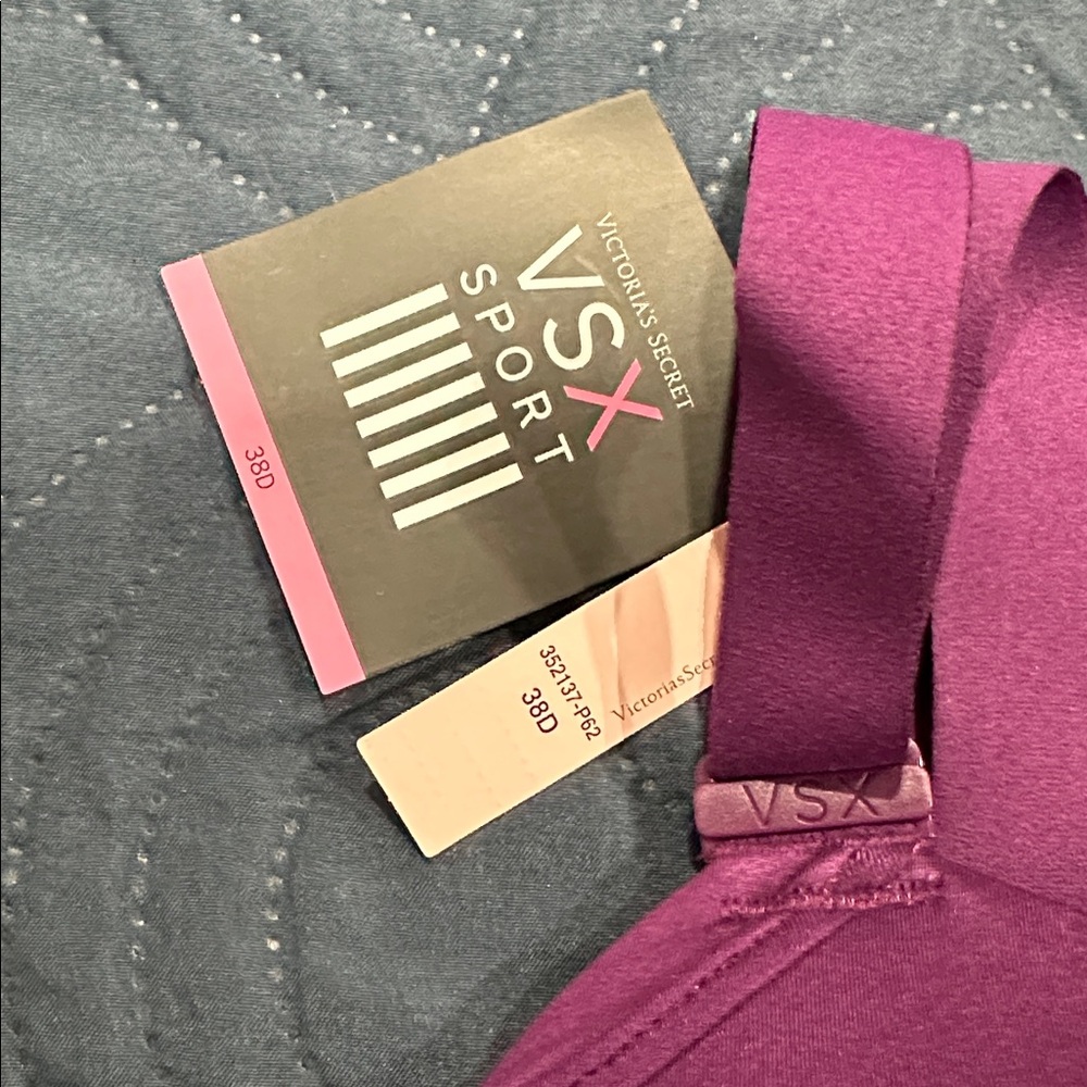 Victoria’s Secret The Ultimate Sports Bra - Picture 2 of 5